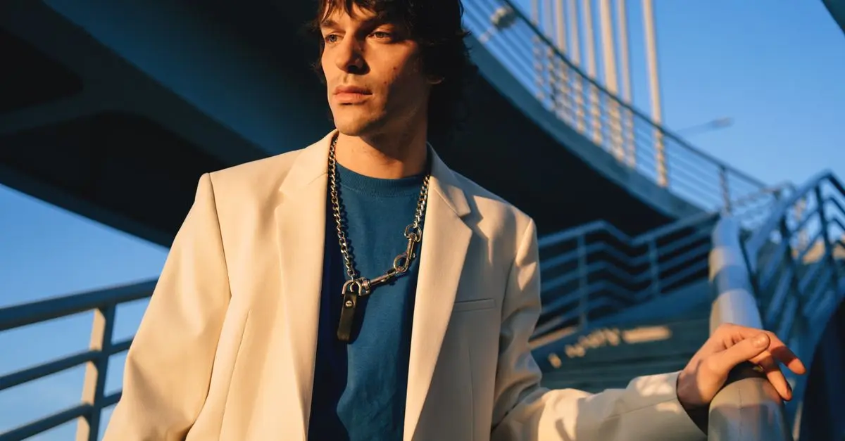Las tendencias masculinas que marcarán el estilo en 2026