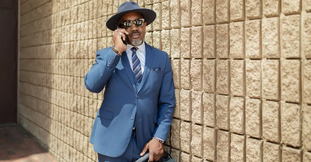 10 accesorios esenciales que todo hombre debe tener