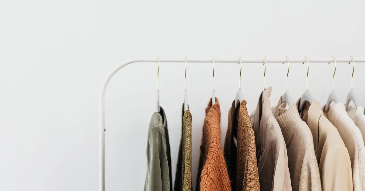 Tendencias de color en moda masculina que no te puedes perder