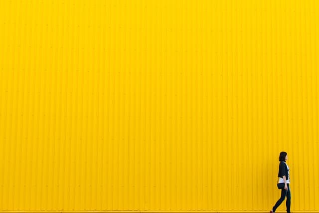 Tendencias de moda masculina que no puedes perder en 2026