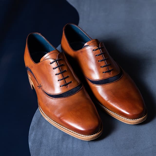 10 prendas esenciales que todo hombre debe tener en su armario